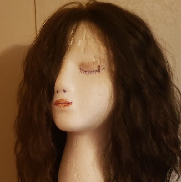 Vivica Fox Wig, synthetic, NWOT - Picture 7 of 8
